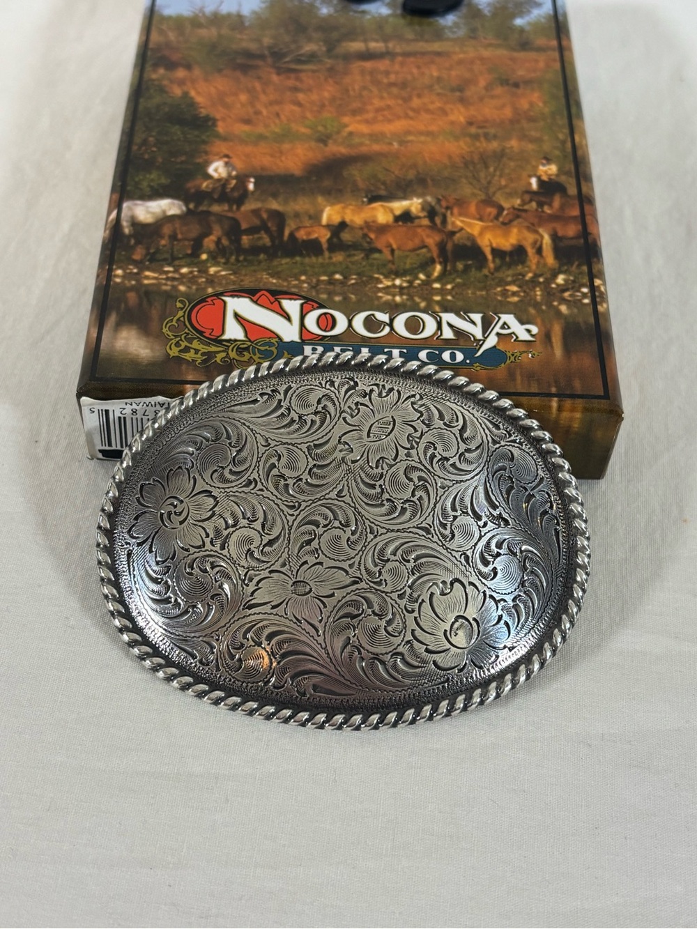 Nocona Western Floral Engraved Silver Tone Rodeo Cowgirl Belt Buckle NIB